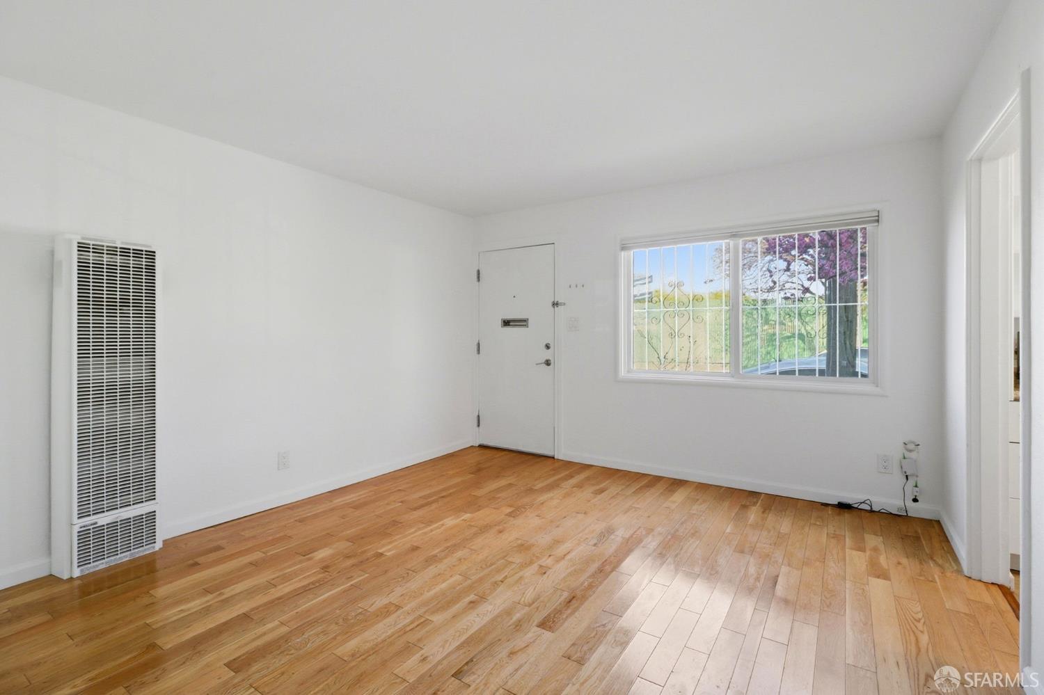 Detail Gallery Image 36 of 46 For 3850 Market St, Oakland,  CA 94608 - – Beds | – Baths