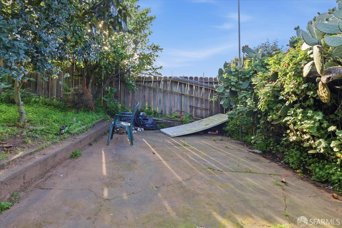 Detail Gallery Image 30 of 38 For 424 Bellevue Ave, Daly City,  CA 94014 - 5 Beds | 2 Baths