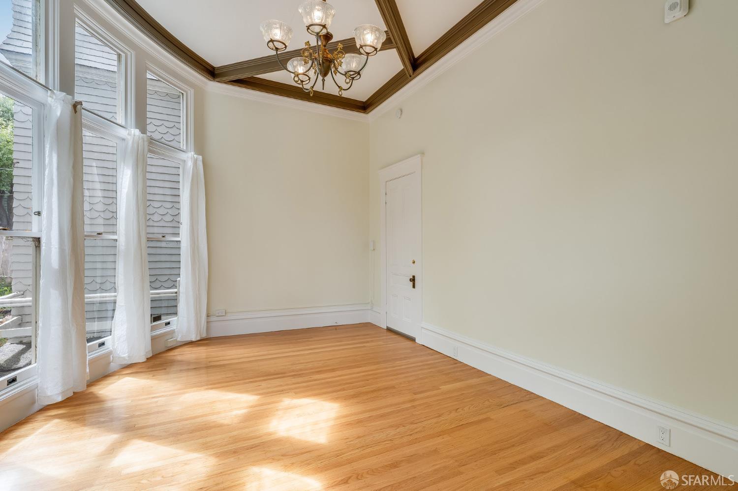 Detail Gallery Image 27 of 73 For 250 Douglass St, San Francisco,  CA 94114 - – Beds | – Baths