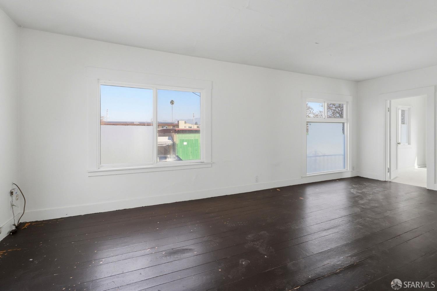 Detail Gallery Image 18 of 46 For 3850 Market St, Oakland,  CA 94608 - – Beds | – Baths