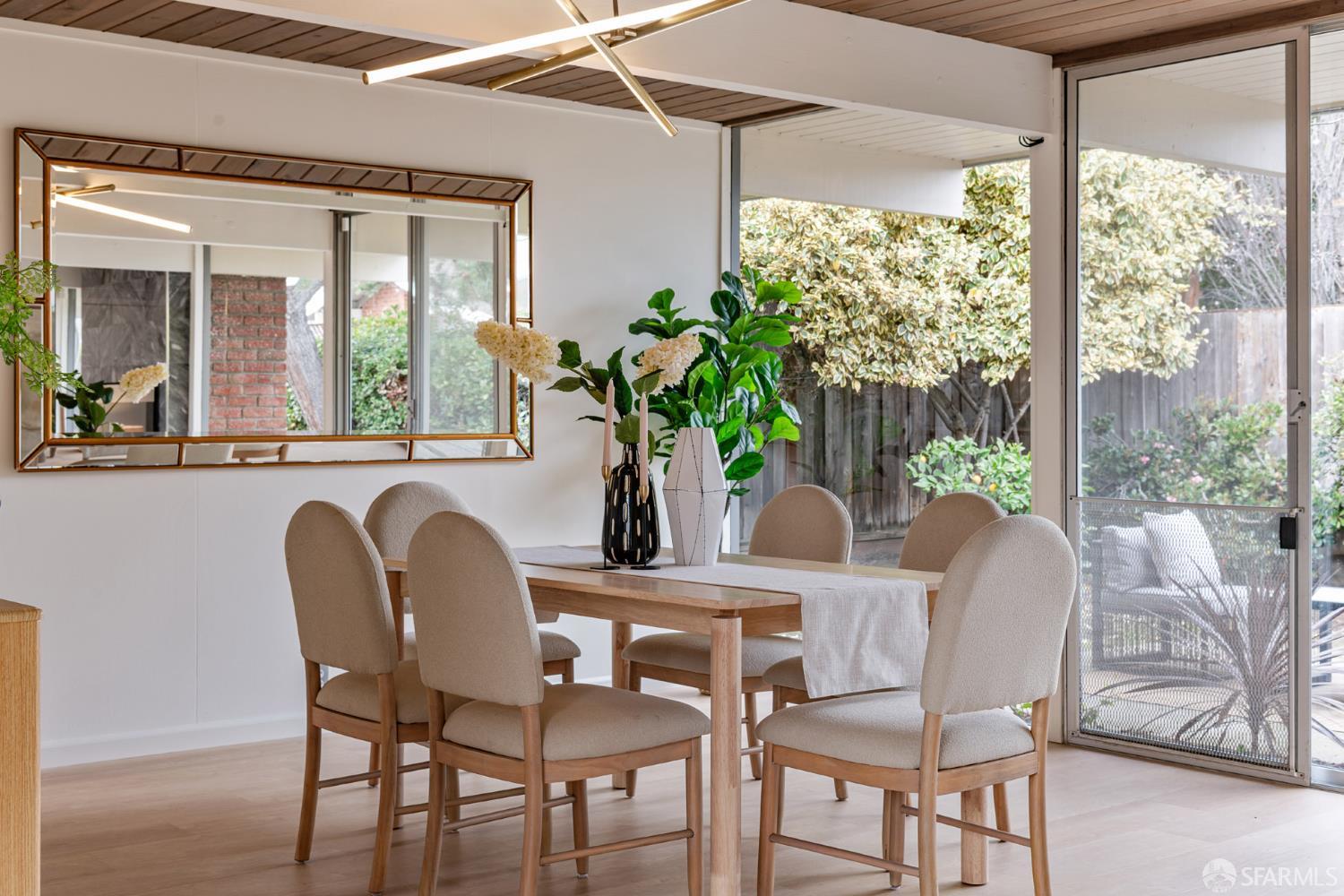 Detail Gallery Image 15 of 55 For 275 Puffin Ct, Foster City,  CA 94404 - 5 Beds | 2 Baths