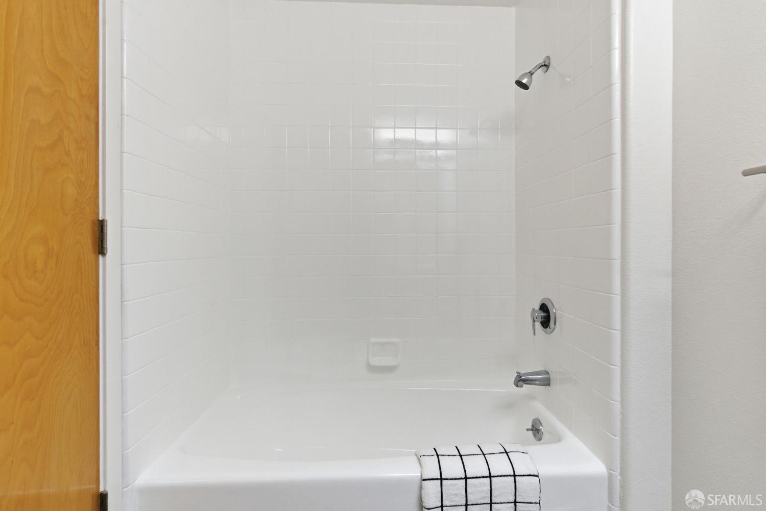 Detail Gallery Image 14 of 30 For 18 Lansing St #203,  San Francisco,  CA 94105 - 1 Beds | 1/1 Baths
