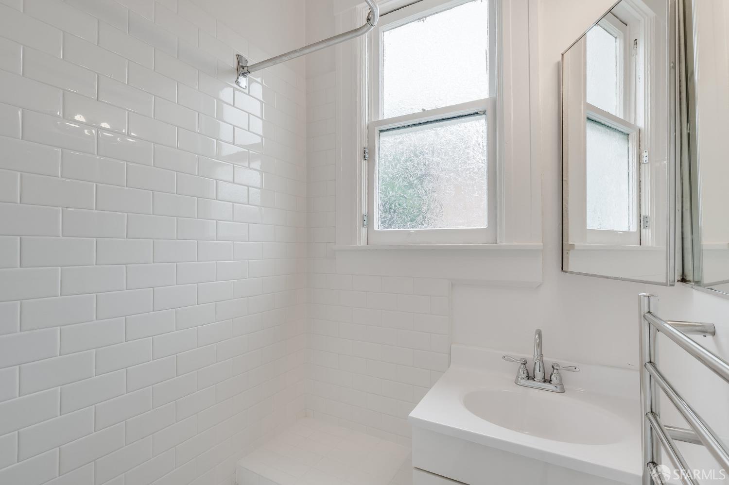 Detail Gallery Image 47 of 73 For 250 Douglass St, San Francisco,  CA 94114 - – Beds | – Baths