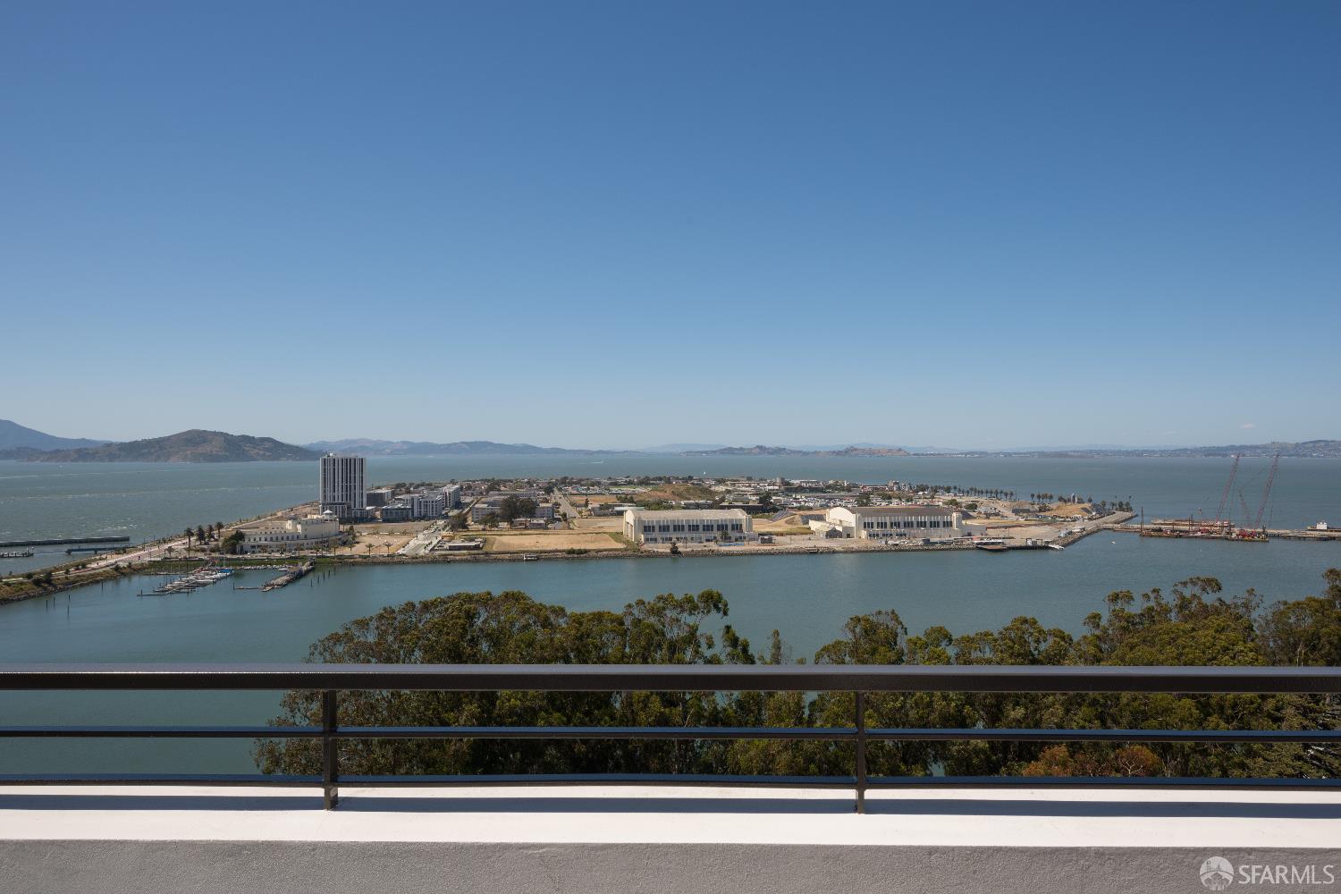 Detail Gallery Image 22 of 62 For 1 Bristol Ct #506,  San Francisco,  CA 94130 - 3 Beds | 3/1 Baths