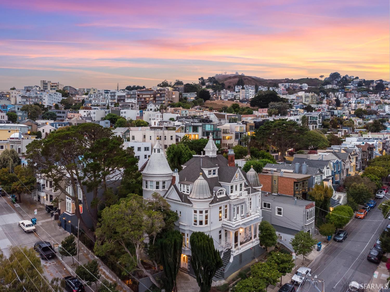 Detail Gallery Image 70 of 73 For 250 Douglass St, San Francisco,  CA 94114 - – Beds | – Baths