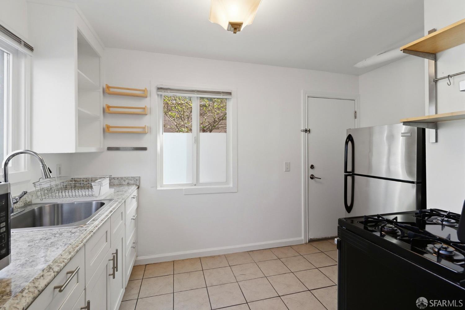 Detail Gallery Image 39 of 46 For 3850 Market St, Oakland,  CA 94608 - – Beds | – Baths