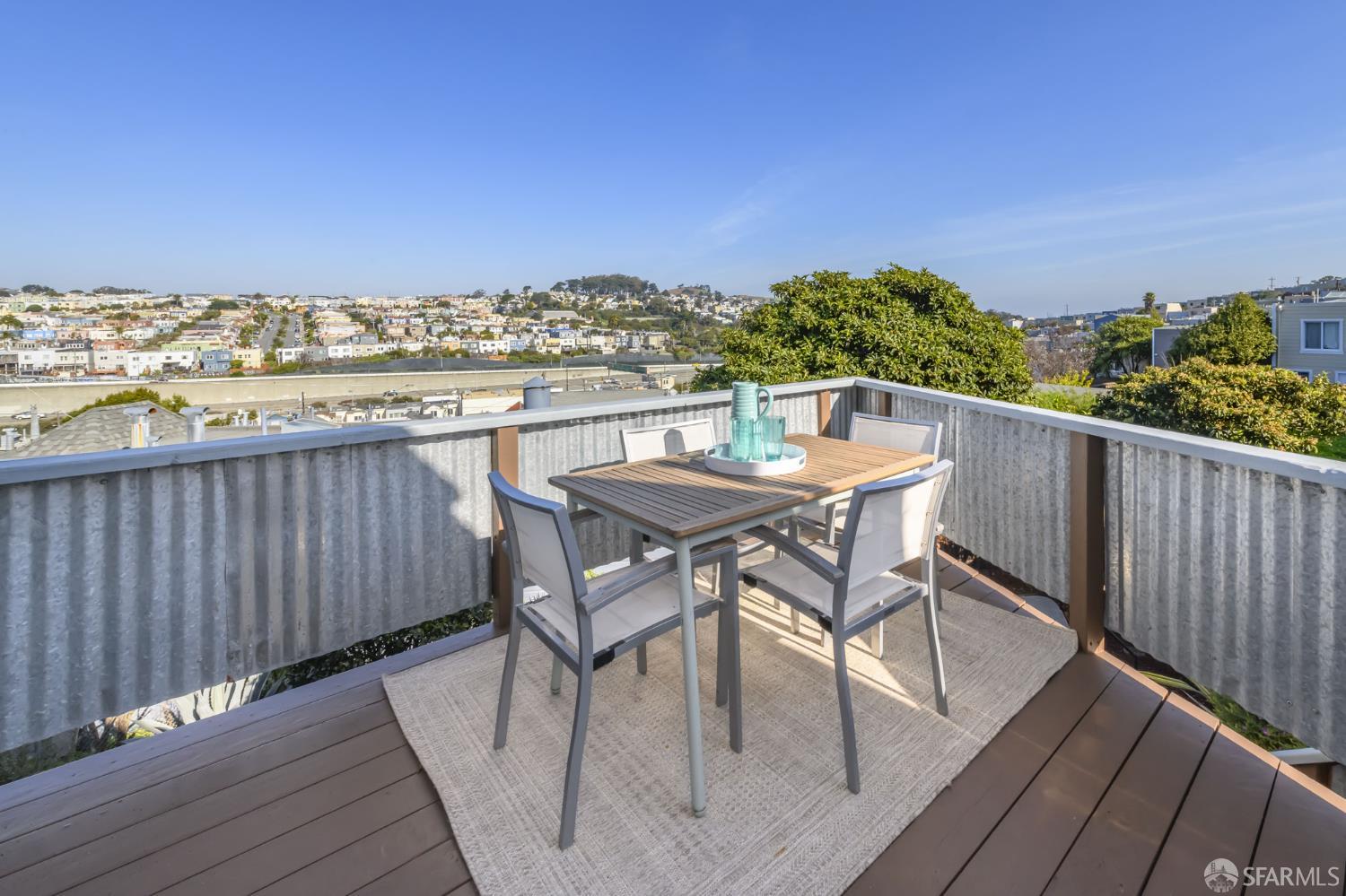 Detail Gallery Image 12 of 21 For 176 Gladstone Dr, San Francisco,  CA 94112 - 2 Beds | 2 Baths