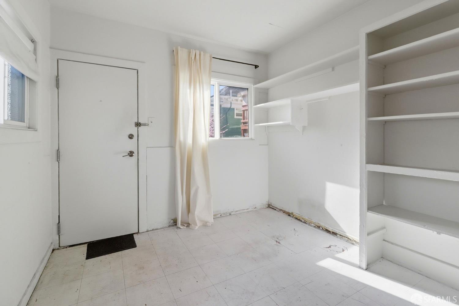 Detail Gallery Image 33 of 46 For 3850 Market St, Oakland,  CA 94608 - – Beds | – Baths