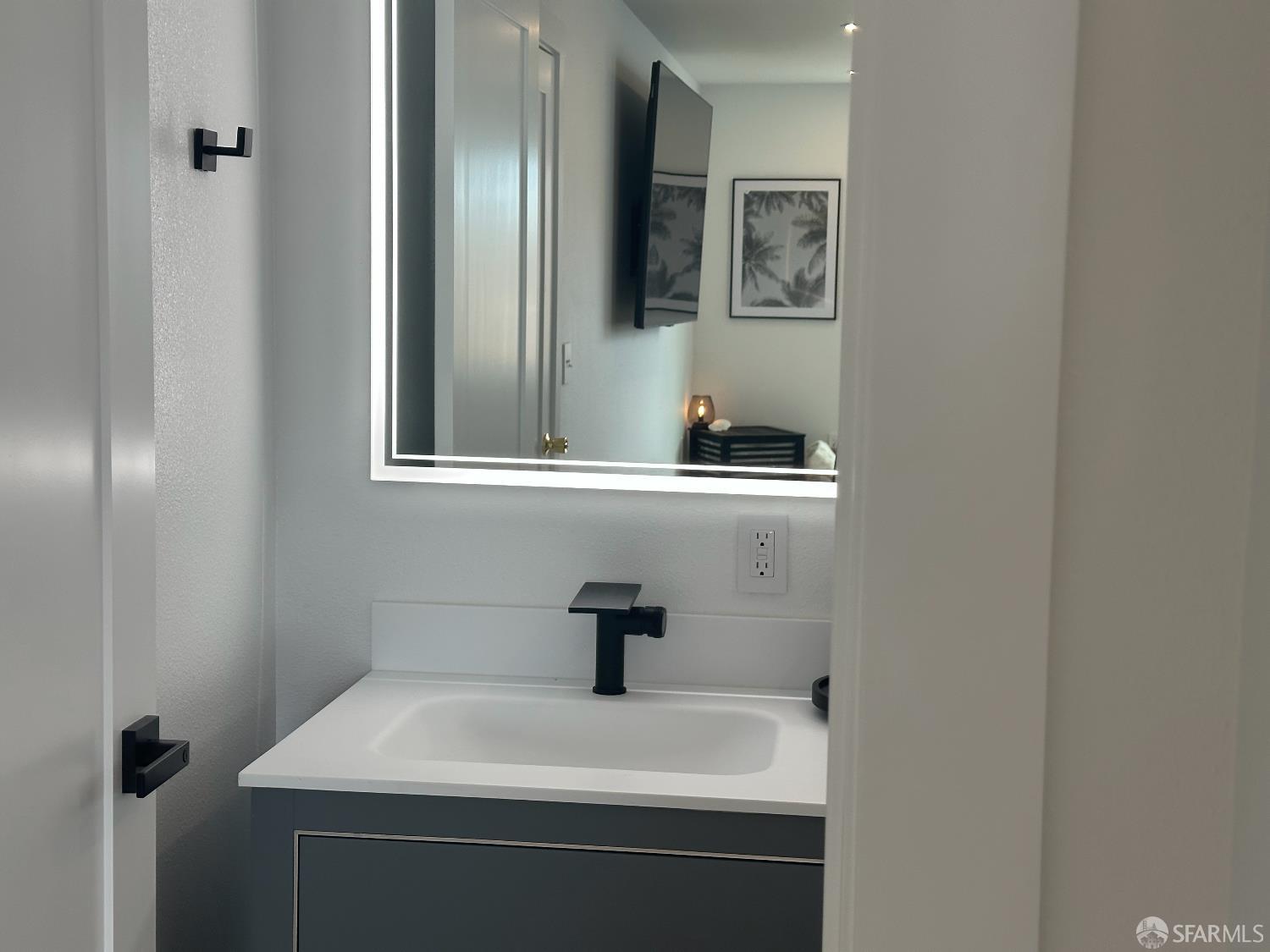 Detail Gallery Image 33 of 57 For 480 Monterey St, Brisbane,  CA 94005 - 3 Beds | 2 Baths