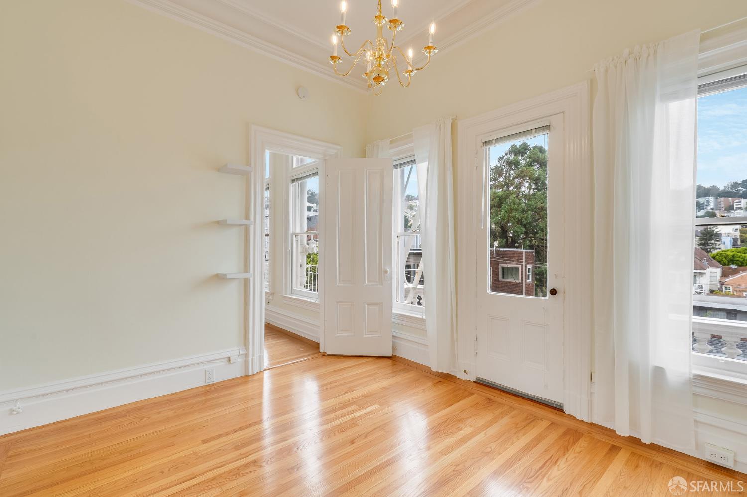 Detail Gallery Image 43 of 73 For 250 Douglass St, San Francisco,  CA 94114 - – Beds | – Baths