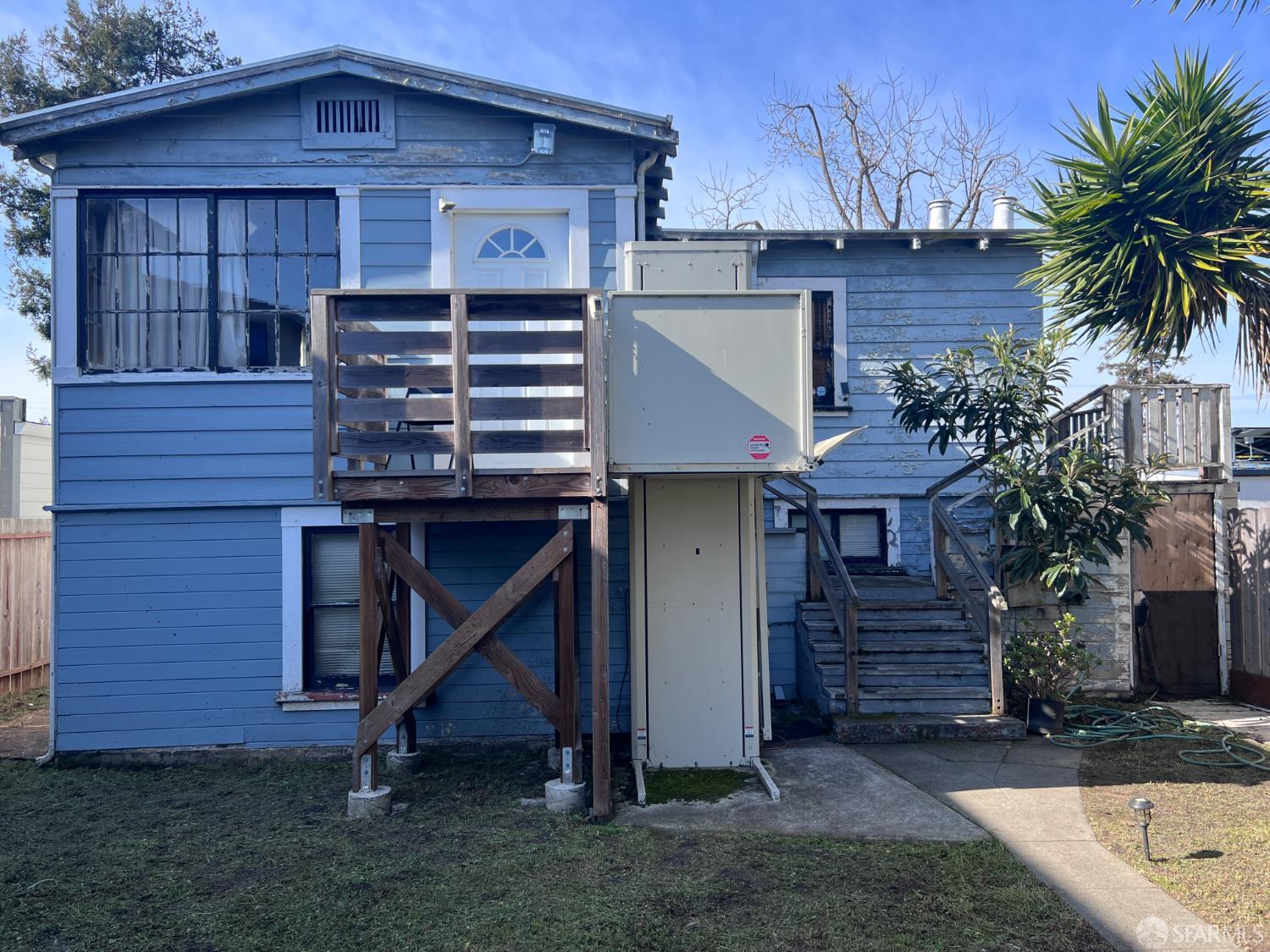 Front Image Thumbnail for SF426101895