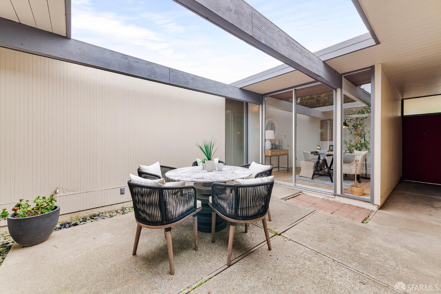 Detail Gallery Image 47 of 55 For 275 Puffin Ct, Foster City,  CA 94404 - 5 Beds | 2 Baths