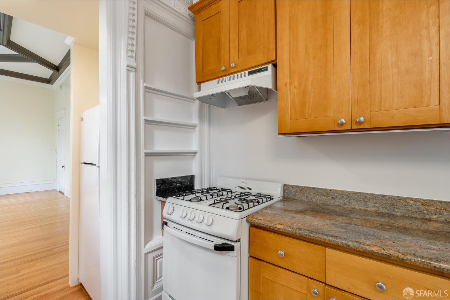 Detail Gallery Image 36 of 73 For 250 Douglass St, San Francisco,  CA 94114 - – Beds | – Baths