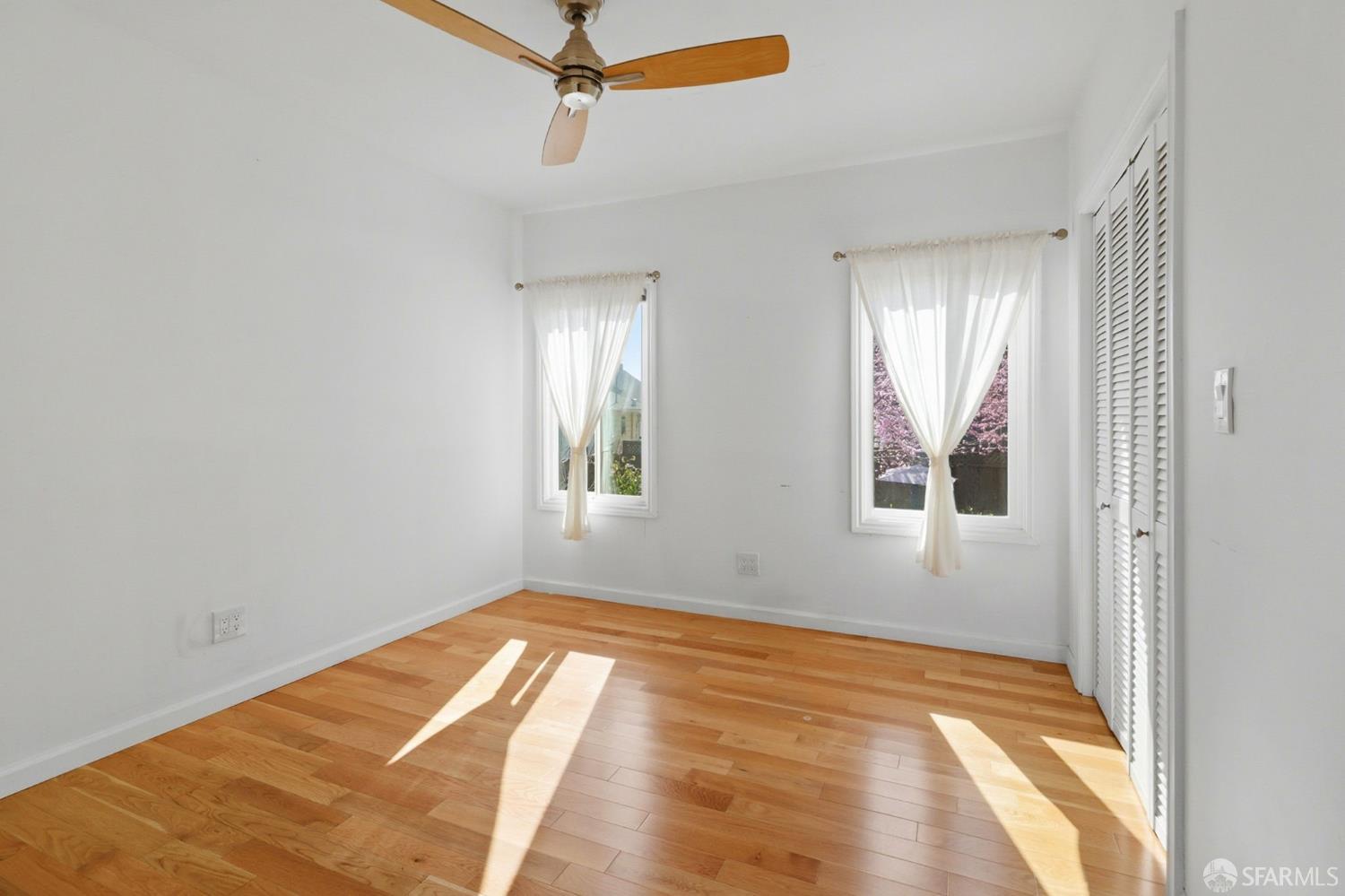 Detail Gallery Image 25 of 46 For 3850 Market St, Oakland,  CA 94608 - – Beds | – Baths