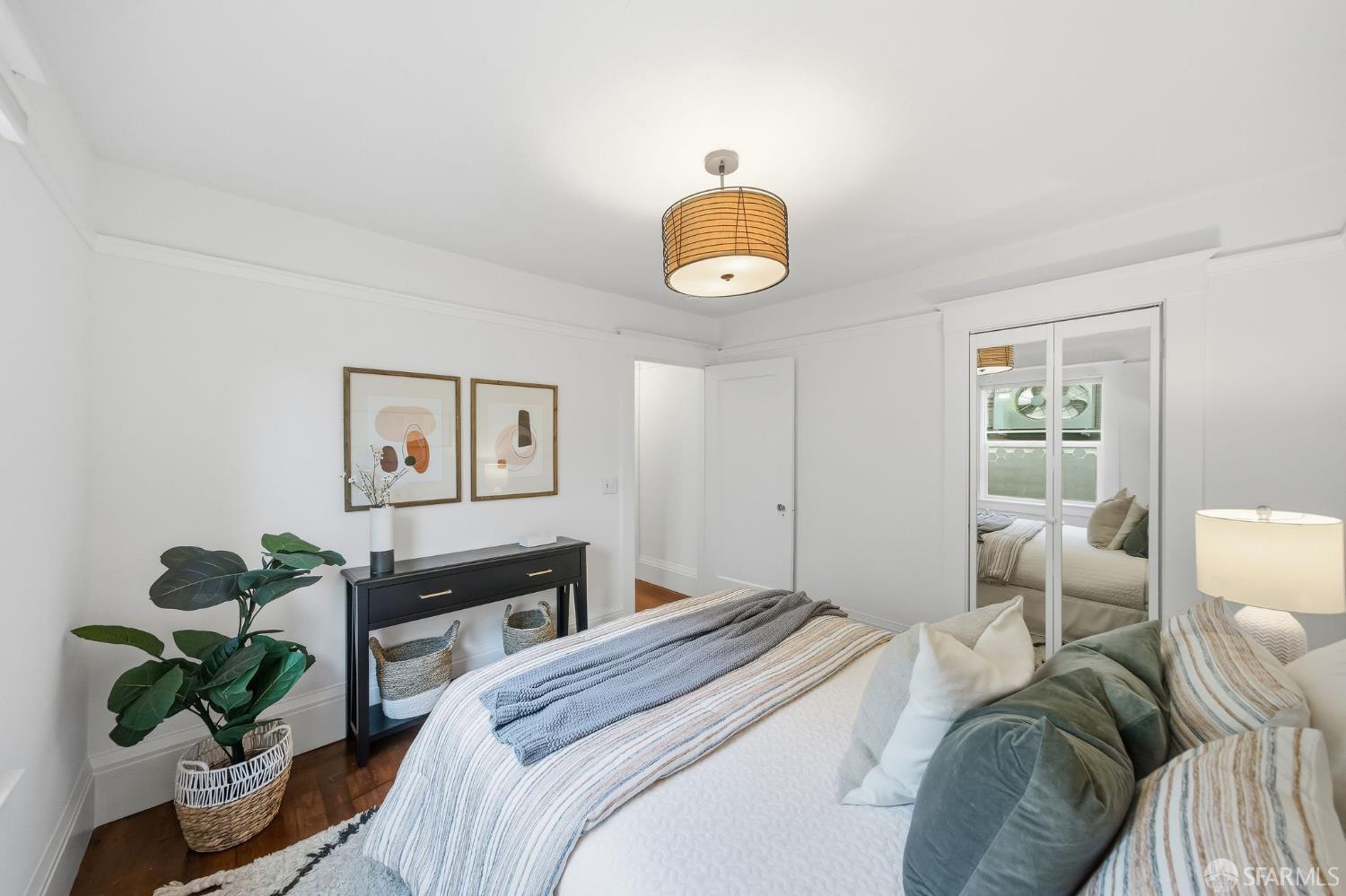 Detail Gallery Image 11 of 42 For 2231 Byron St, Berkeley,  CA 94702 - 4 Beds | 2 Baths