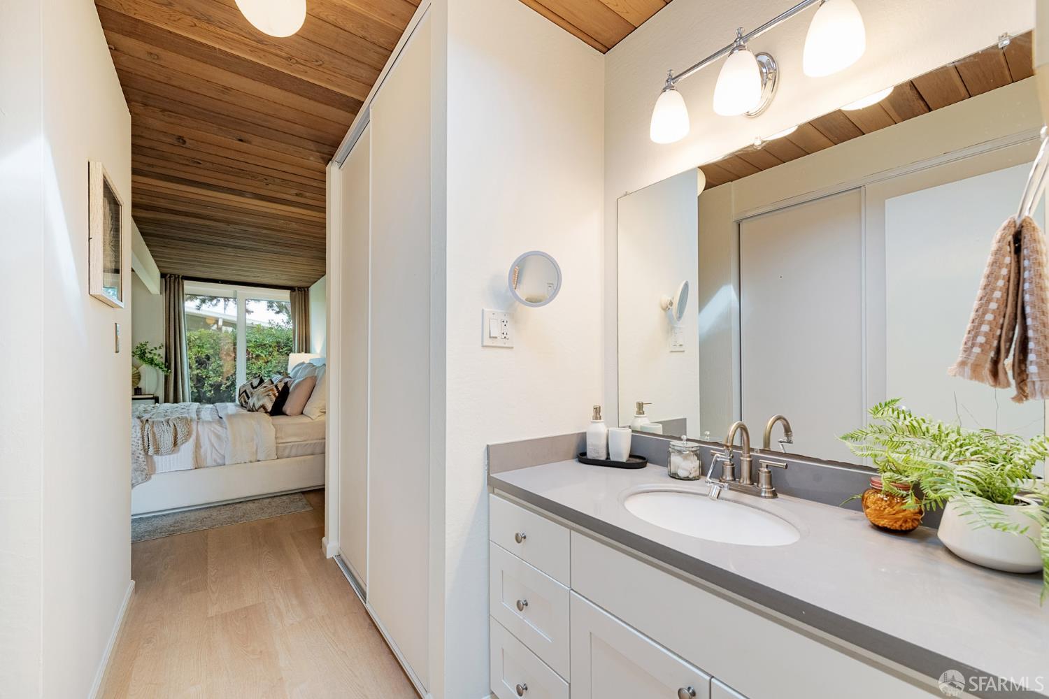 Detail Gallery Image 31 of 55 For 275 Puffin Ct, Foster City,  CA 94404 - 5 Beds | 2 Baths