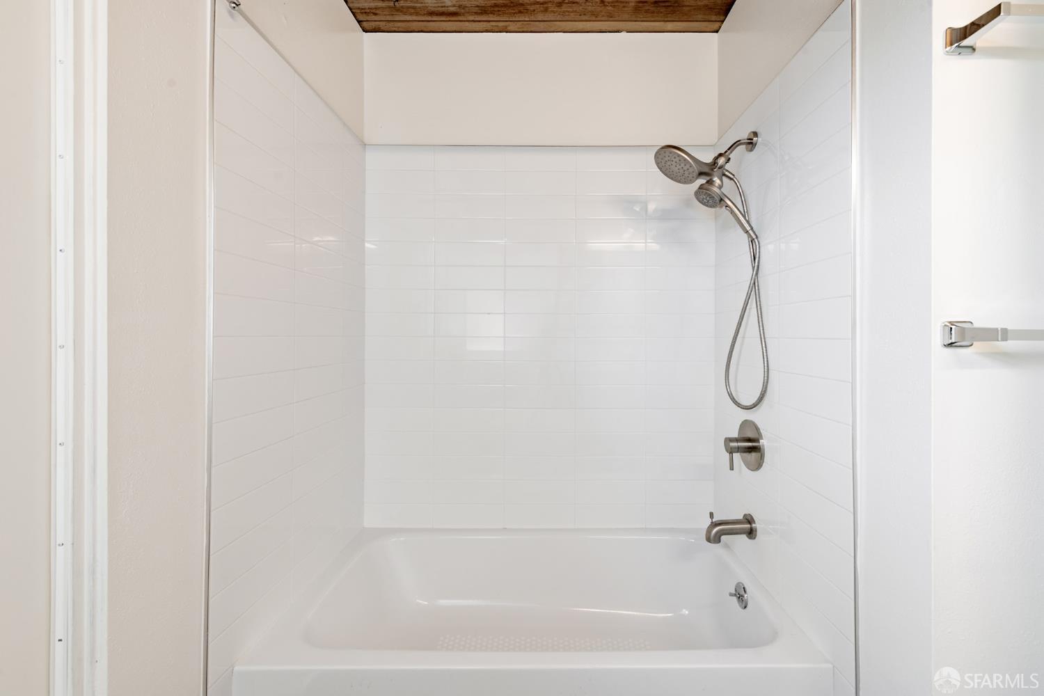 Detail Gallery Image 43 of 55 For 275 Puffin Ct, Foster City,  CA 94404 - 5 Beds | 2 Baths