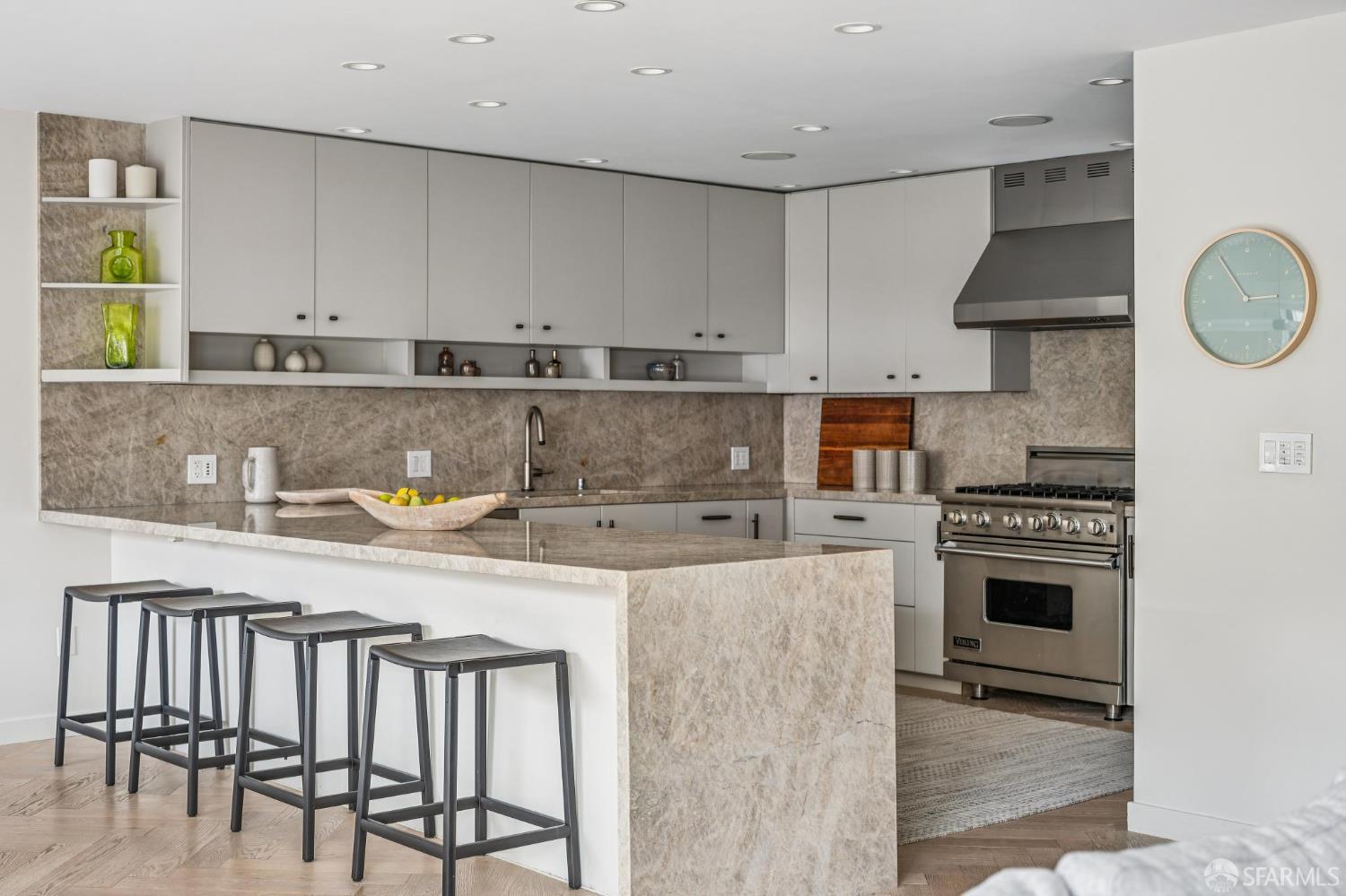 Photo #9: 426102502 Listing: Photo #9