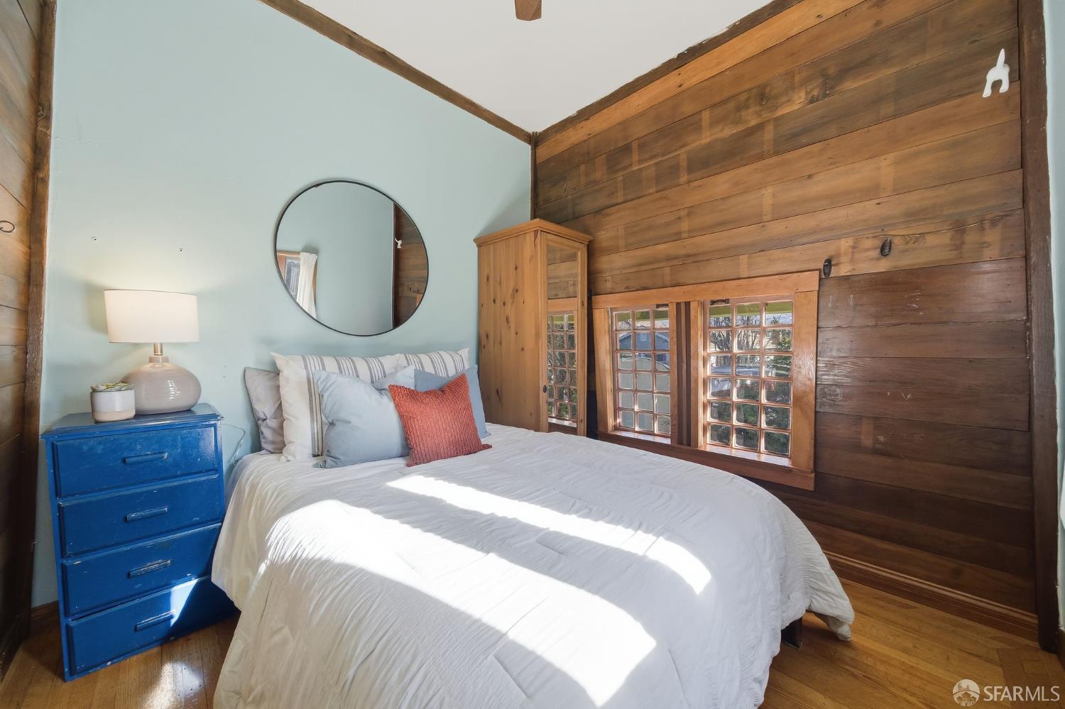 Detail Gallery Image 34 of 42 For 2231 Byron St, Berkeley,  CA 94702 - 4 Beds | 2 Baths