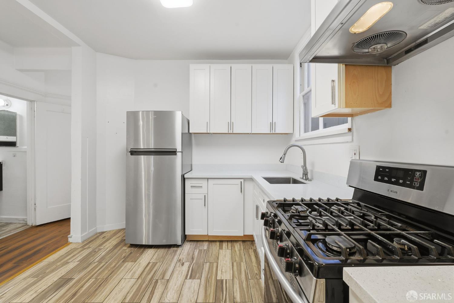 Detail Gallery Image 14 of 76 For 616 Masonic Ave, San Francisco,  CA 94117 - – Beds | – Baths