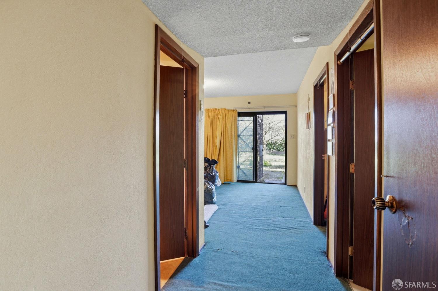 Detail Gallery Image 10 of 15 For 957 Gellert Blvd, Daly City,  CA 94015 - 4 Beds | 3 Baths