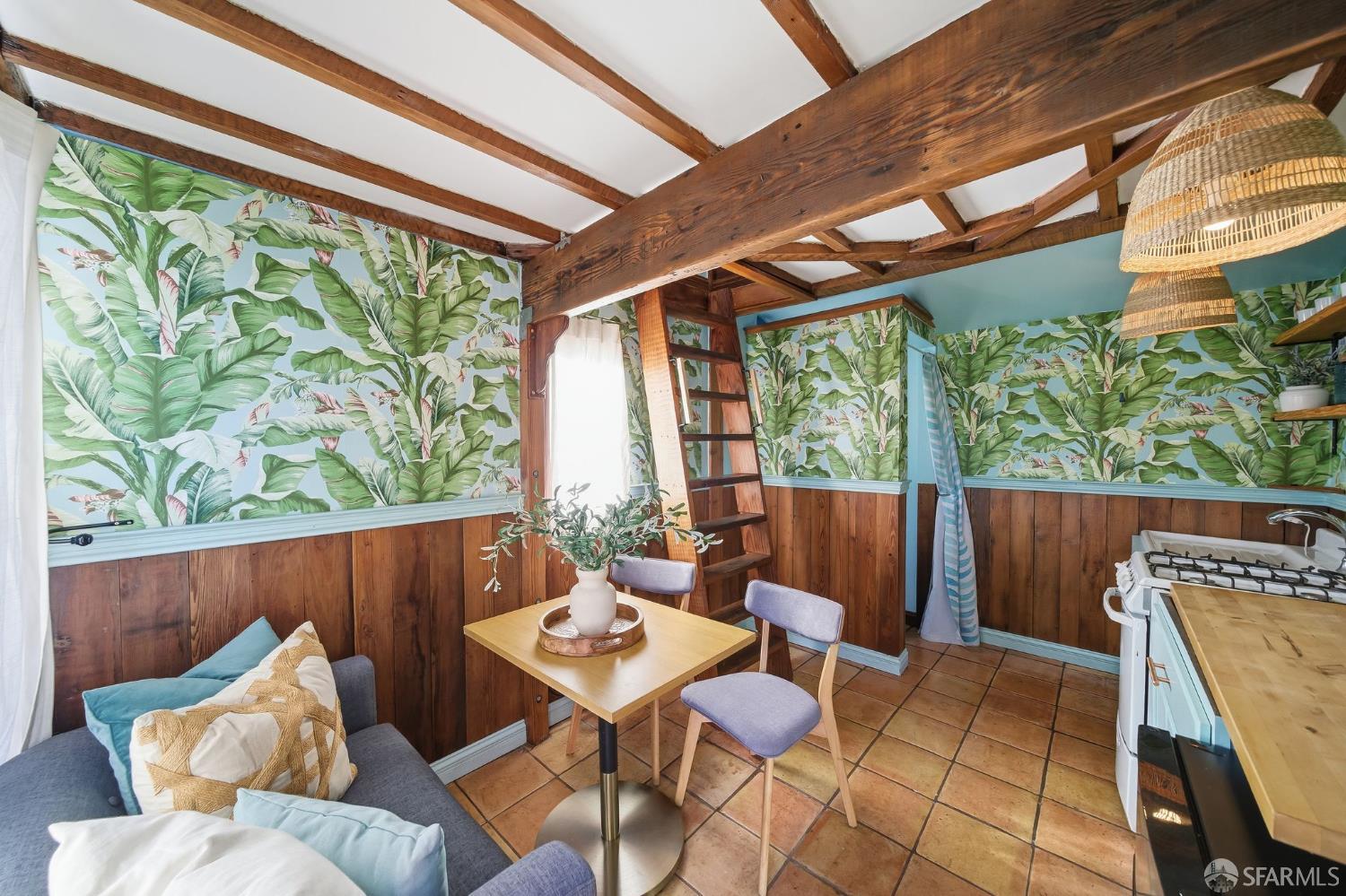 Detail Gallery Image 33 of 42 For 2231 Byron St, Berkeley,  CA 94702 - 4 Beds | 2 Baths