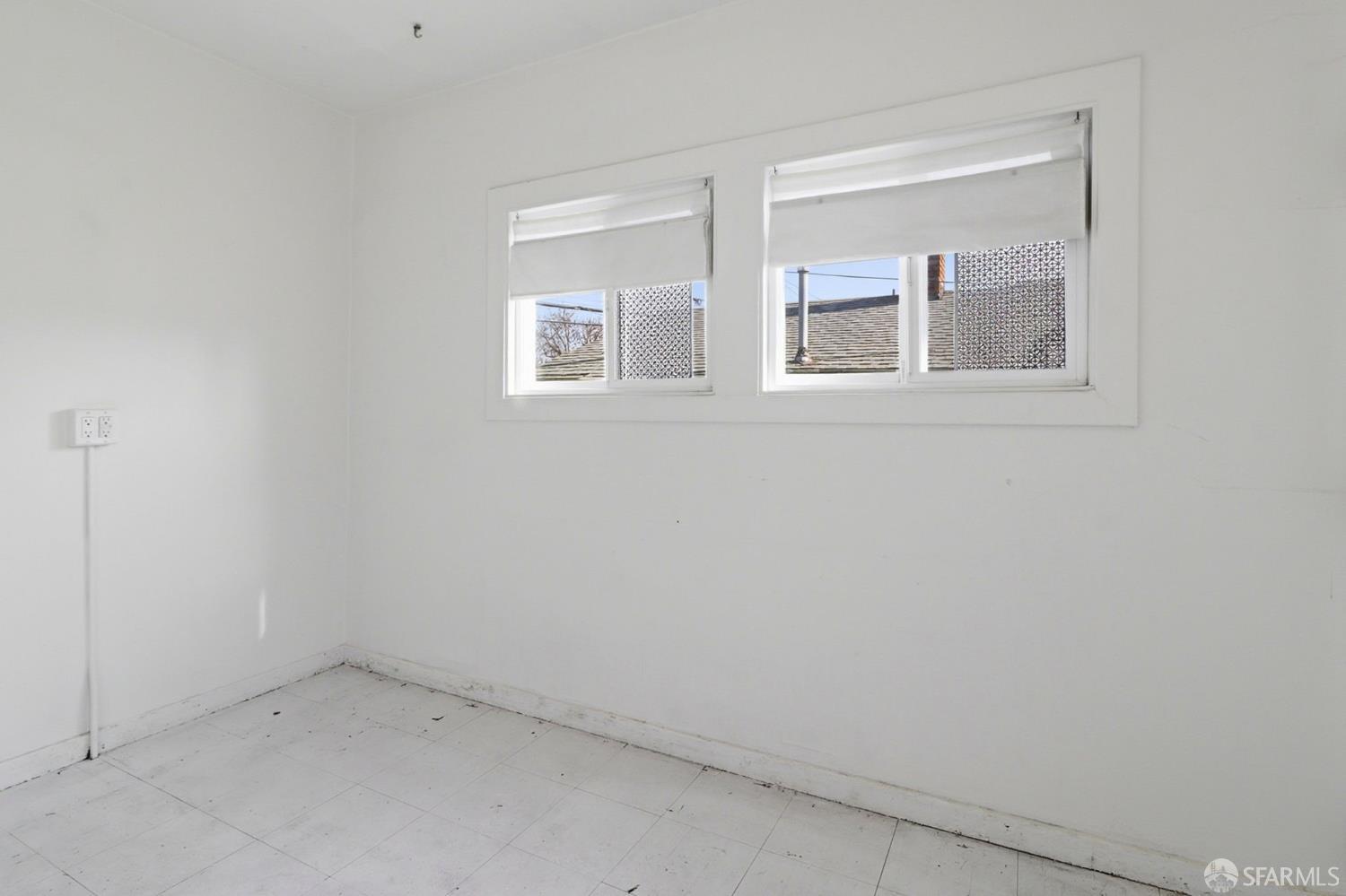 Detail Gallery Image 31 of 46 For 3850 Market St, Oakland,  CA 94608 - – Beds | – Baths