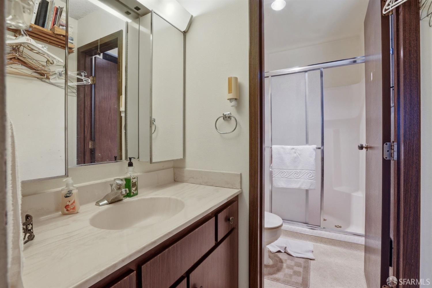 Detail Gallery Image 8 of 15 For 957 Gellert Blvd, Daly City,  CA 94015 - 4 Beds | 3 Baths