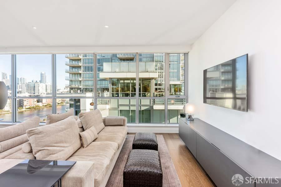 Detail Gallery Image 5 of 34 For 718 Long Bridge St #1003,  San Francisco,  CA 94158 - 3 Beds | 3 Baths