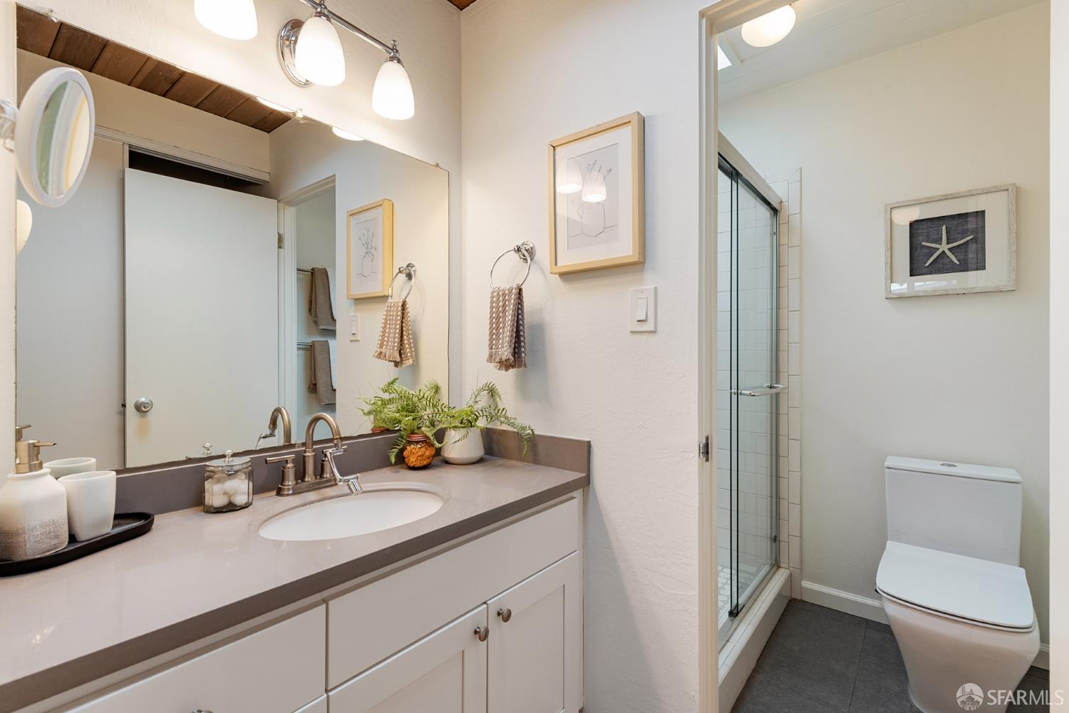 Detail Gallery Image 30 of 55 For 275 Puffin Ct, Foster City,  CA 94404 - 5 Beds | 2 Baths