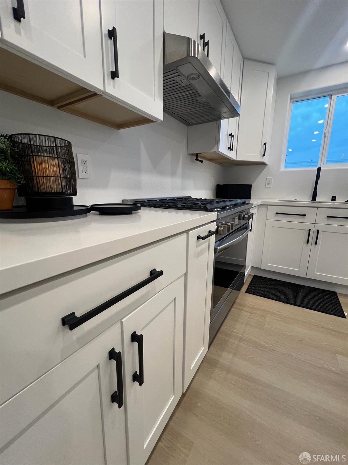 Detail Gallery Image 9 of 57 For 480 Monterey St, Brisbane,  CA 94005 - 3 Beds | 2 Baths