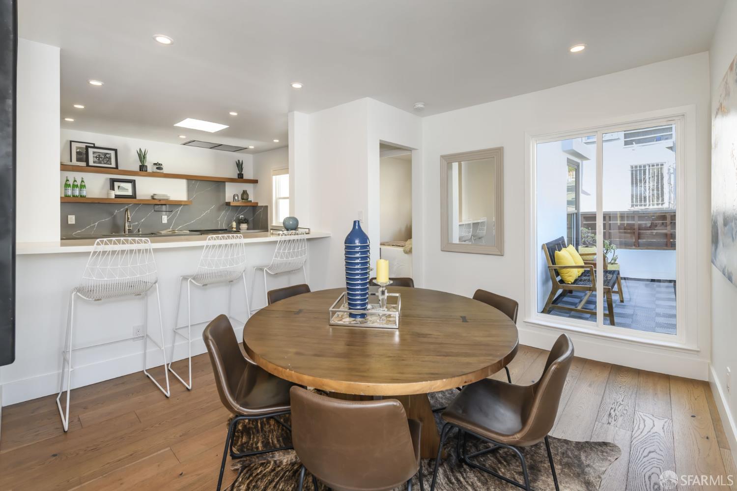 Detail Gallery Image 16 of 27 For 700 Ellsworth St, San Francisco,  CA 94110 - 3 Beds | 2 Baths