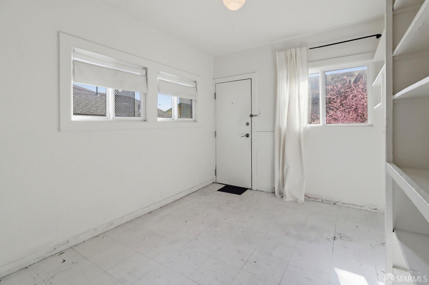 Detail Gallery Image 30 of 46 For 3850 Market St, Oakland,  CA 94608 - – Beds | – Baths