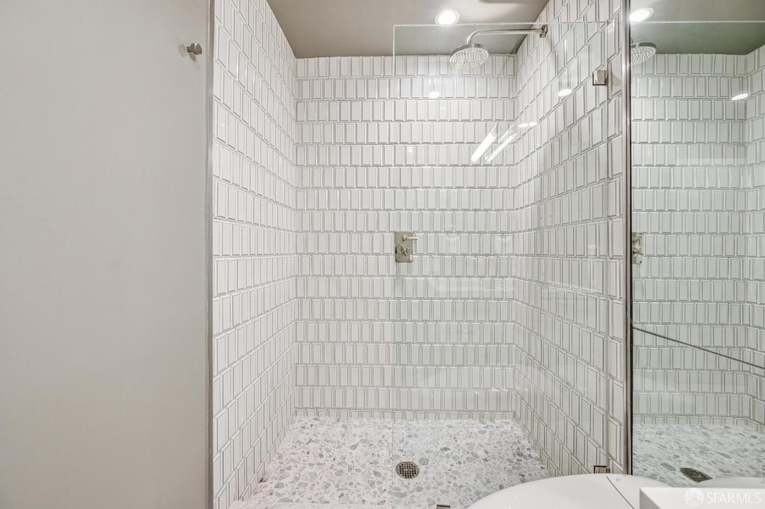 Photo #57: 426102502 Listing: Photo #57