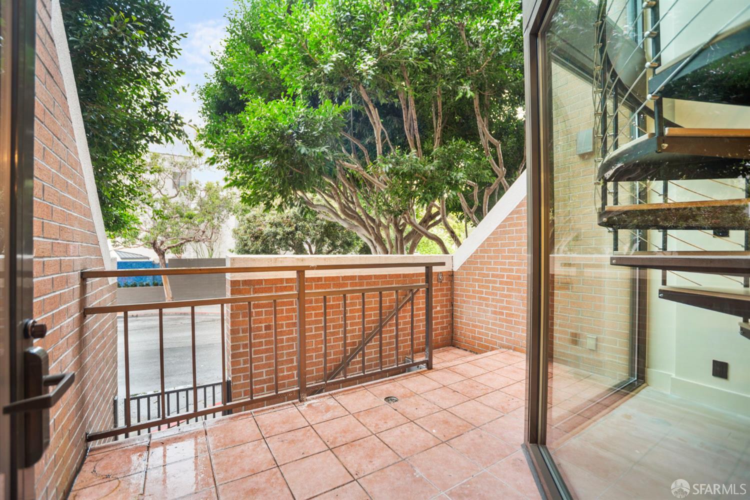 Detail Gallery Image 13 of 26 For 101 Lombard St #11,  San Francisco,  CA 94111 - 1 Beds | 1 Baths