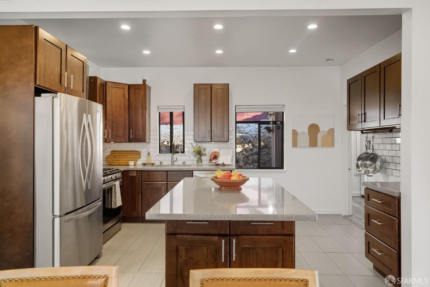 Detail Gallery Image 10 of 57 For 395 Frankfort St, Daly City,  CA 94014 - 2 Beds | 1 Baths