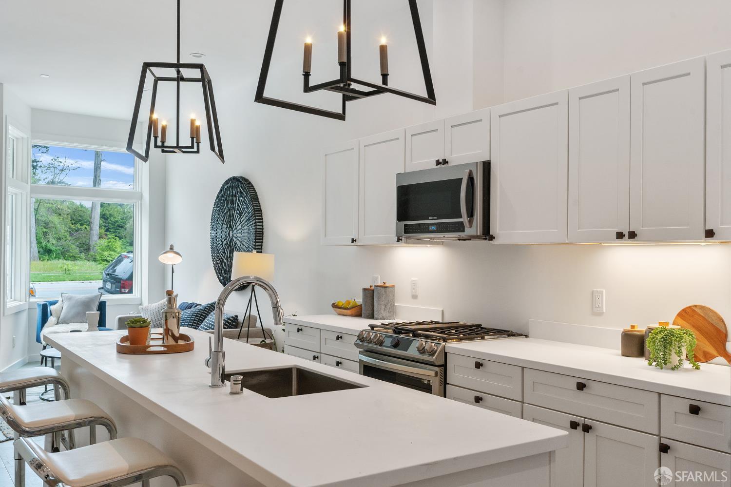 Photo #6: 426103253 Listing: Photo #6