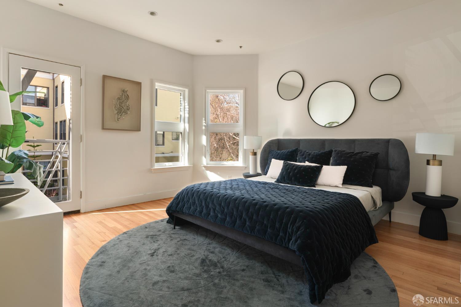 Detail Gallery Image 15 of 45 For 3011 Baker St, San Francisco,  CA 94123 - 4 Beds | 3/1 Baths