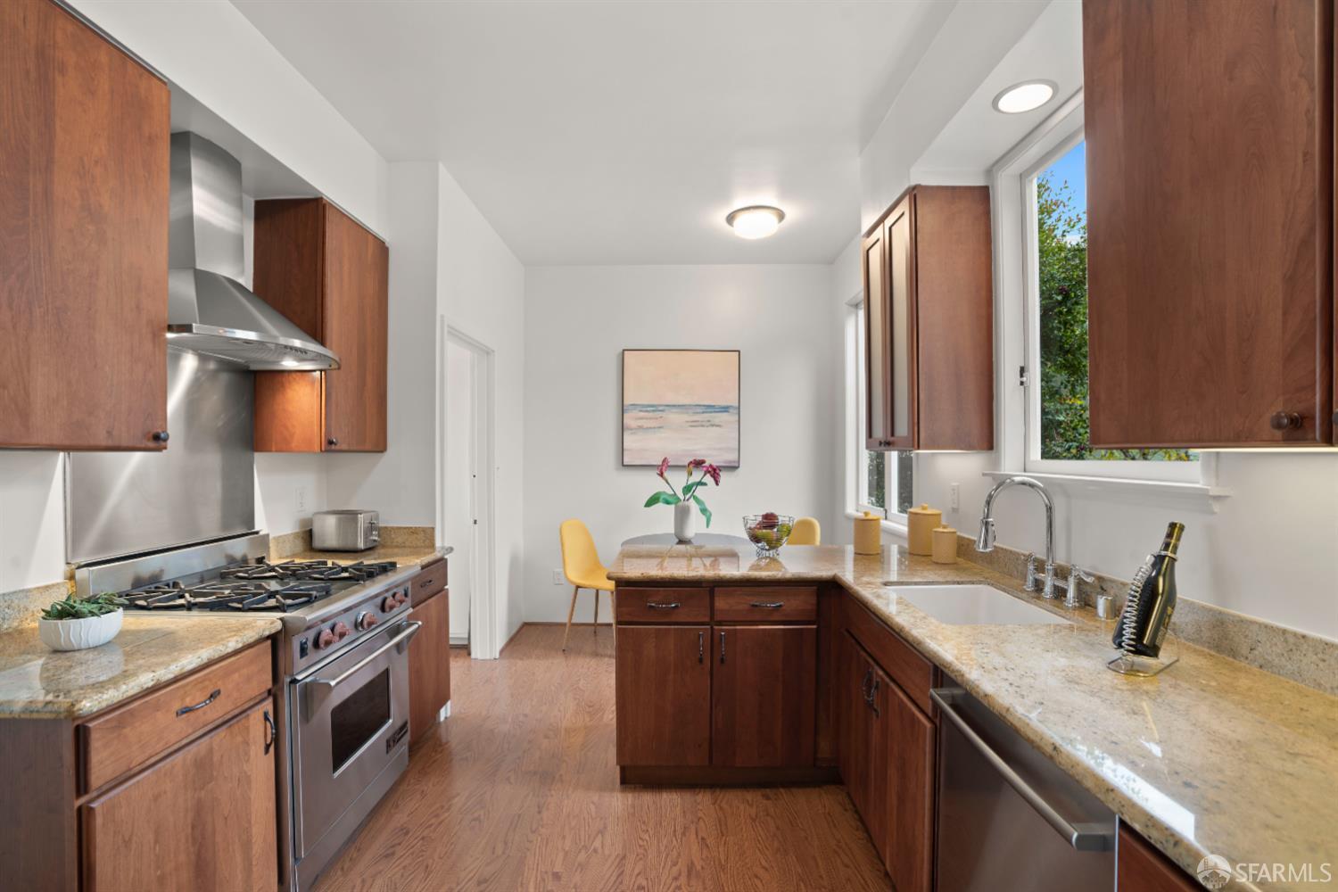 Detail Gallery Image 21 of 90 For 392 Chestnut St, San Francisco,  CA 94133 - – Beds | – Baths