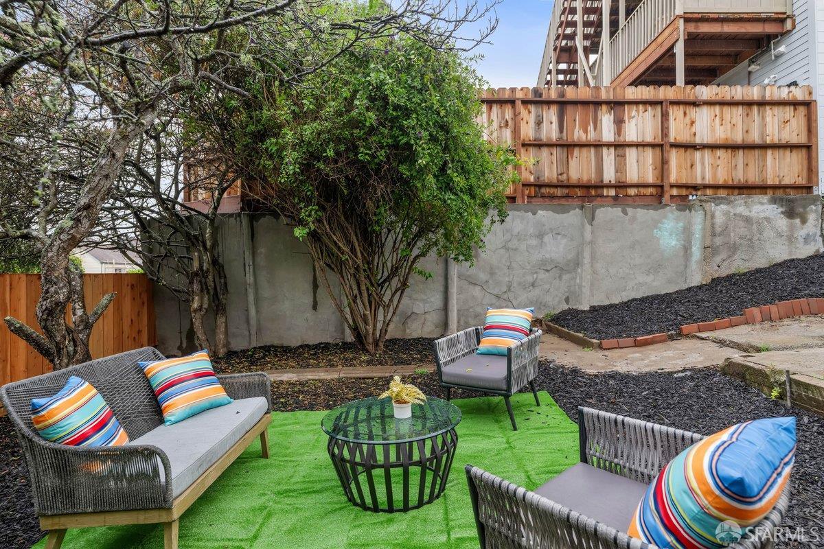 Detail Gallery Image 43 of 47 For 76 Gladys St, San Francisco,  CA 94110 - 3 Beds | 2 Baths