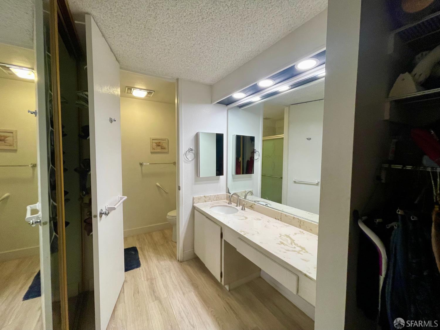 Detail Gallery Image 20 of 34 For 5137 Shelter Creek Ln, San Bruno,  CA 94066 - 2 Beds | 2 Baths