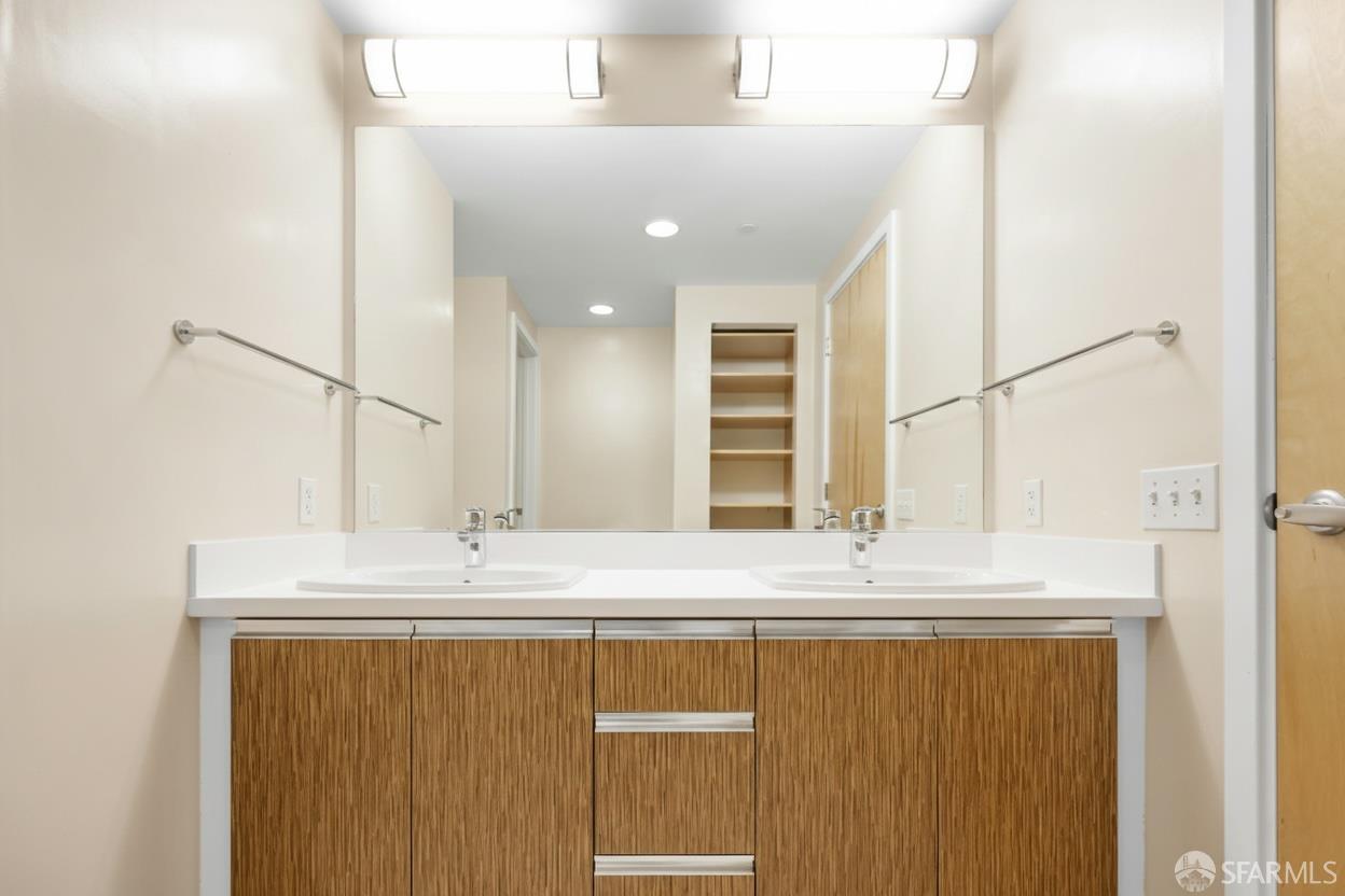 Detail Gallery Image 32 of 57 For 5800 3rd St #1121,  San Francisco,  CA 94124 - 3 Beds | 3 Baths