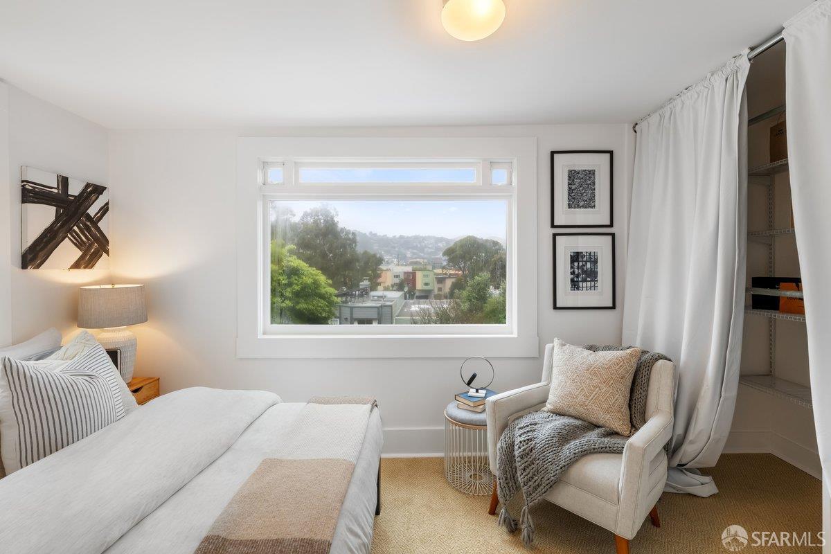 Detail Gallery Image 16 of 47 For 76 Gladys St, San Francisco,  CA 94110 - 3 Beds | 2 Baths