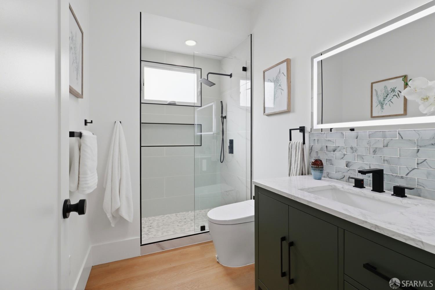 Detail Gallery Image 38 of 87 For 21 Cambridge Way, Piedmont,  CA 94611 - 5 Beds | 5 Baths