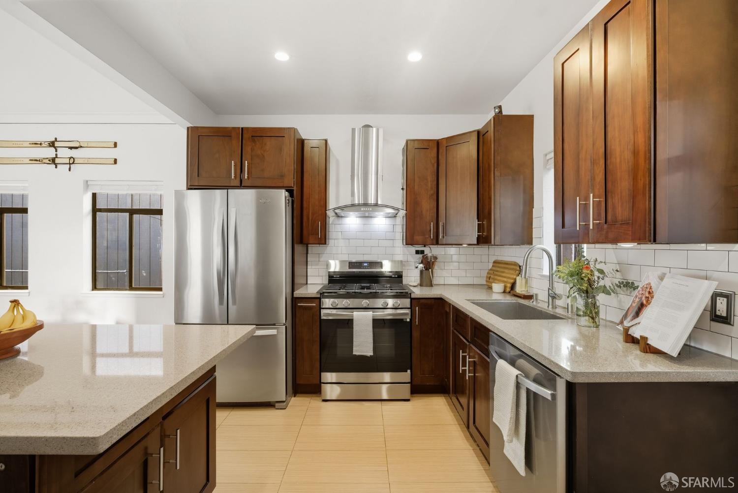 Detail Gallery Image 9 of 57 For 395 Frankfort St, Daly City,  CA 94014 - 2 Beds | 1 Baths