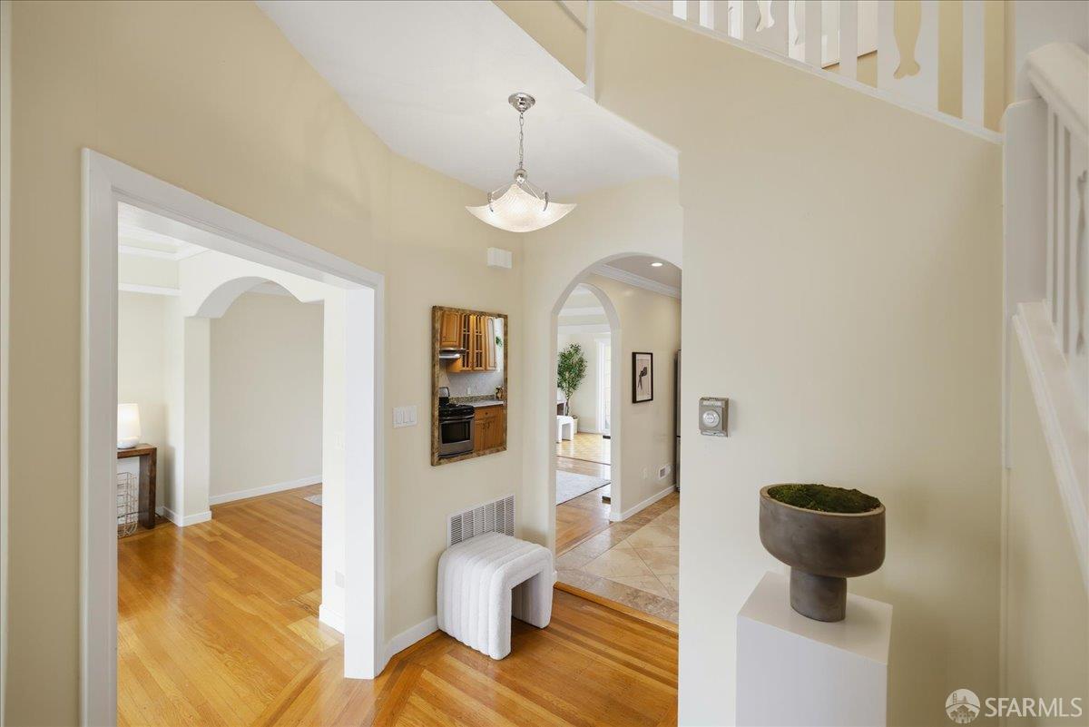 Detail Gallery Image 22 of 44 For 631 18th Ave, San Francisco,  CA 94121 - 4 Beds | 1/1 Baths