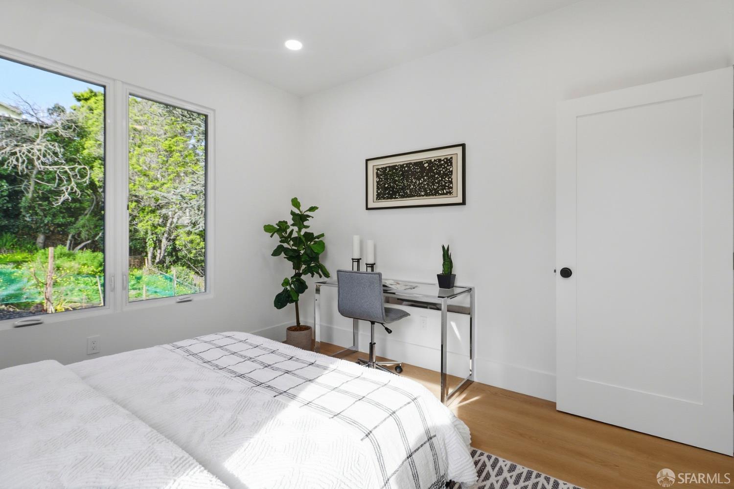 Detail Gallery Image 51 of 87 For 21 Cambridge Way, Piedmont,  CA 94611 - 5 Beds | 5 Baths