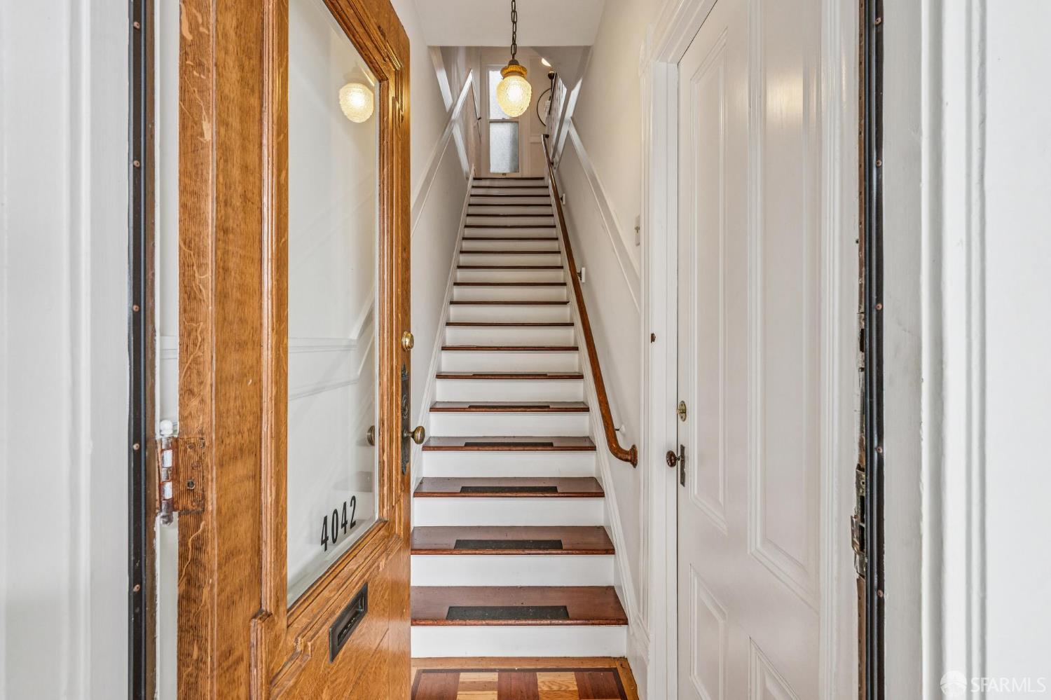 Detail Gallery Image 28 of 61 For 4040 17th St, San Francisco,  CA 94114 - 5 Beds | 2 Baths