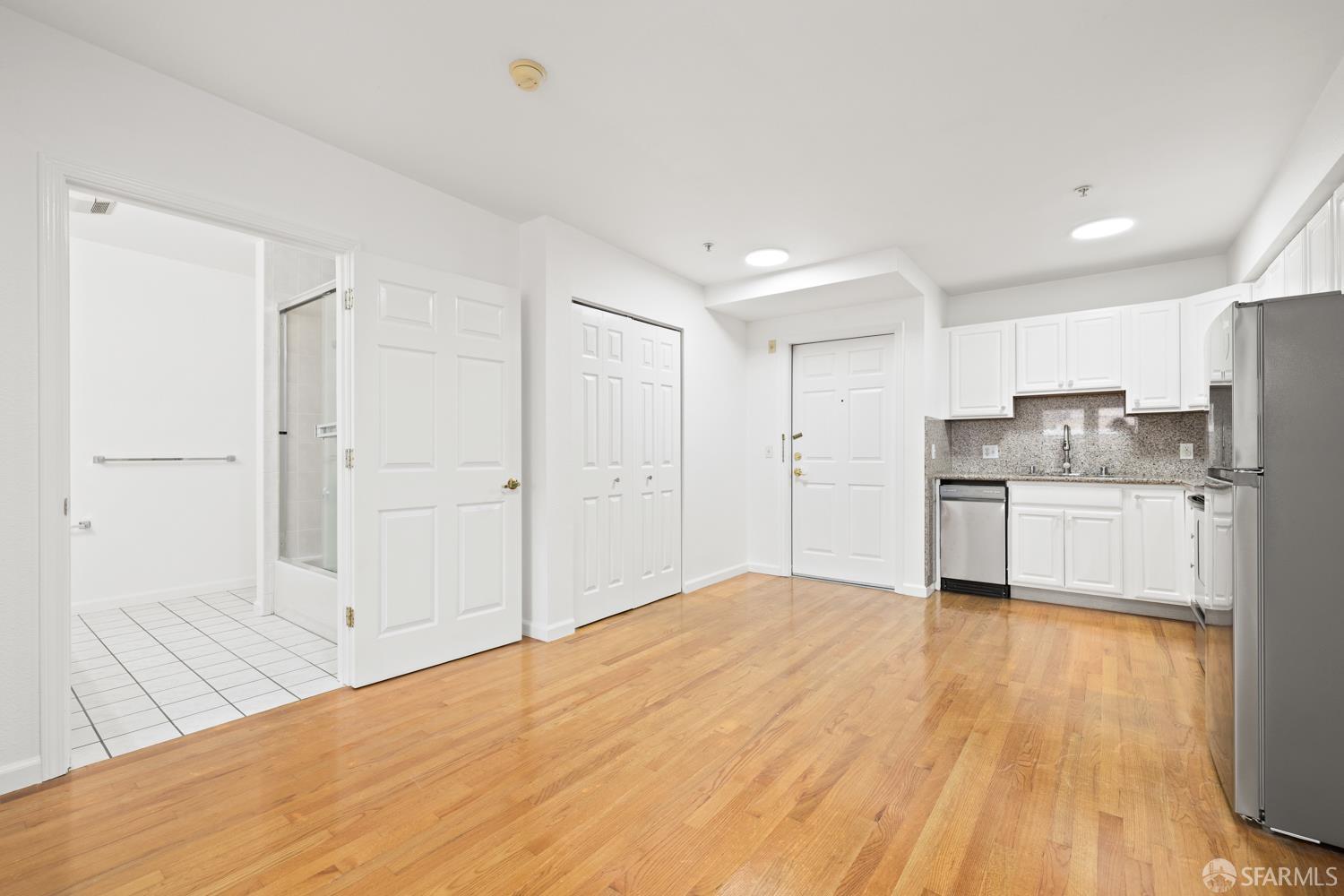 Detail Gallery Image 5 of 15 For 485 8th St #501,  Oakland,  CA 94607 - 1 Beds | 1 Baths