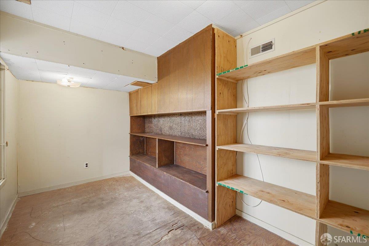 Detail Gallery Image 42 of 44 For 631 18th Ave, San Francisco,  CA 94121 - 4 Beds | 1/1 Baths